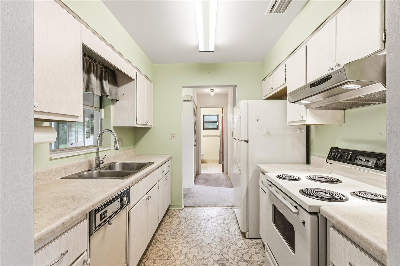 WILLISTON HIGHLANDS - Residential