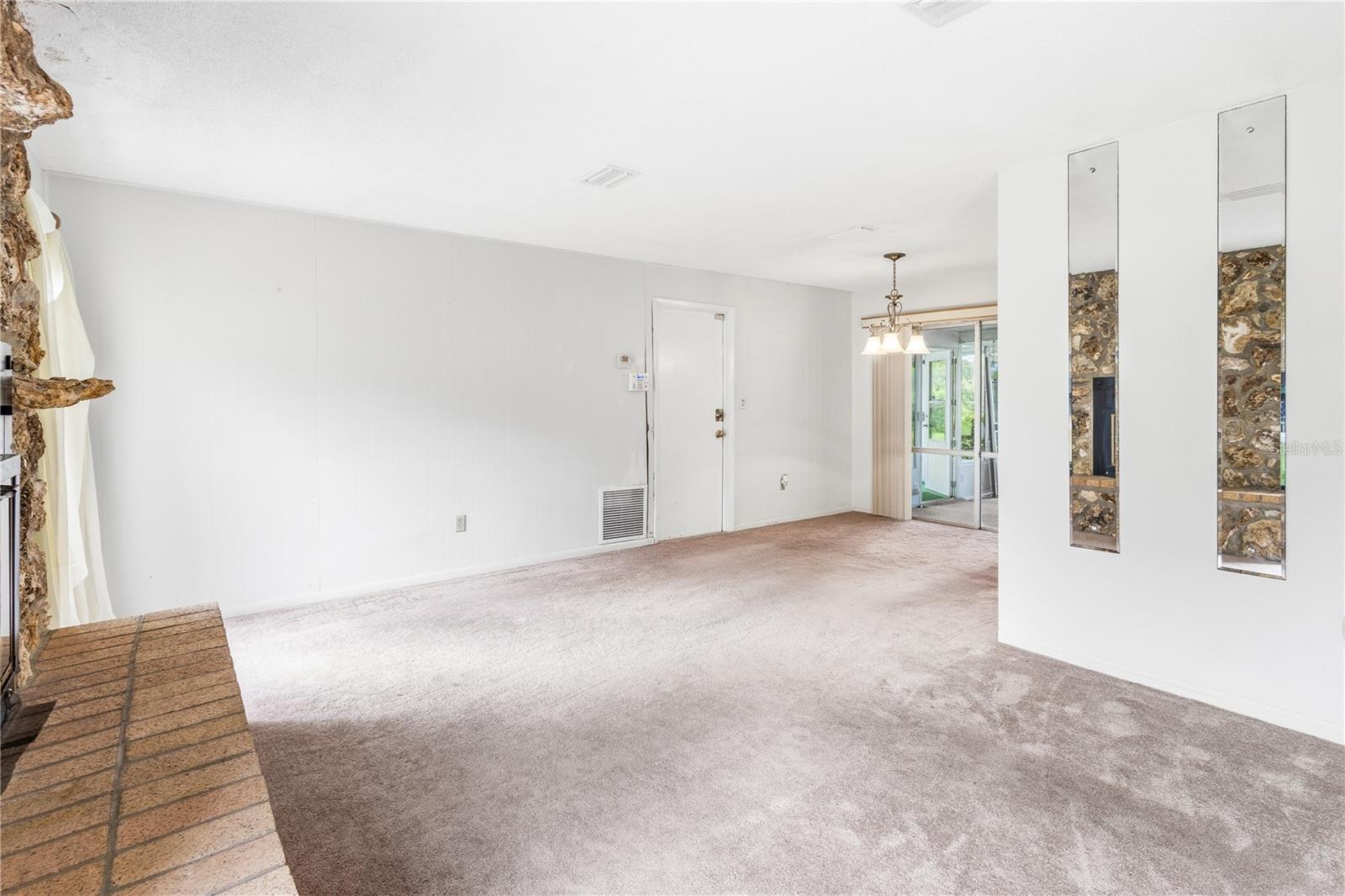WILLISTON HIGHLANDS - Residential