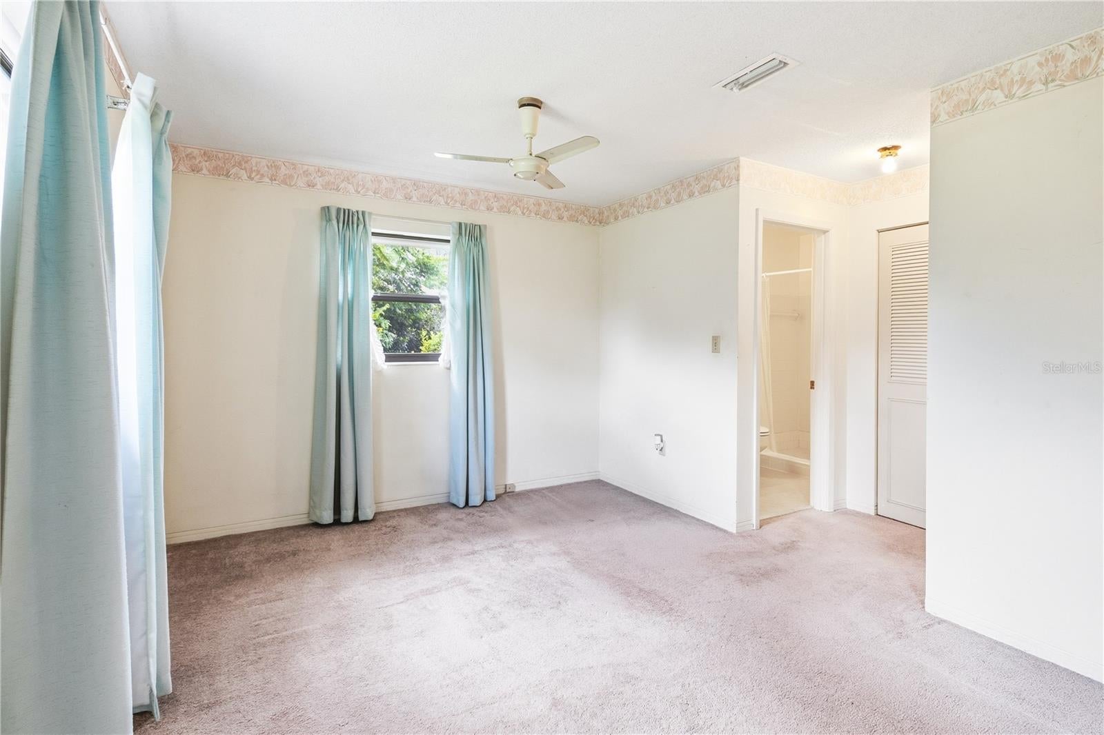 WILLISTON HIGHLANDS - Residential
