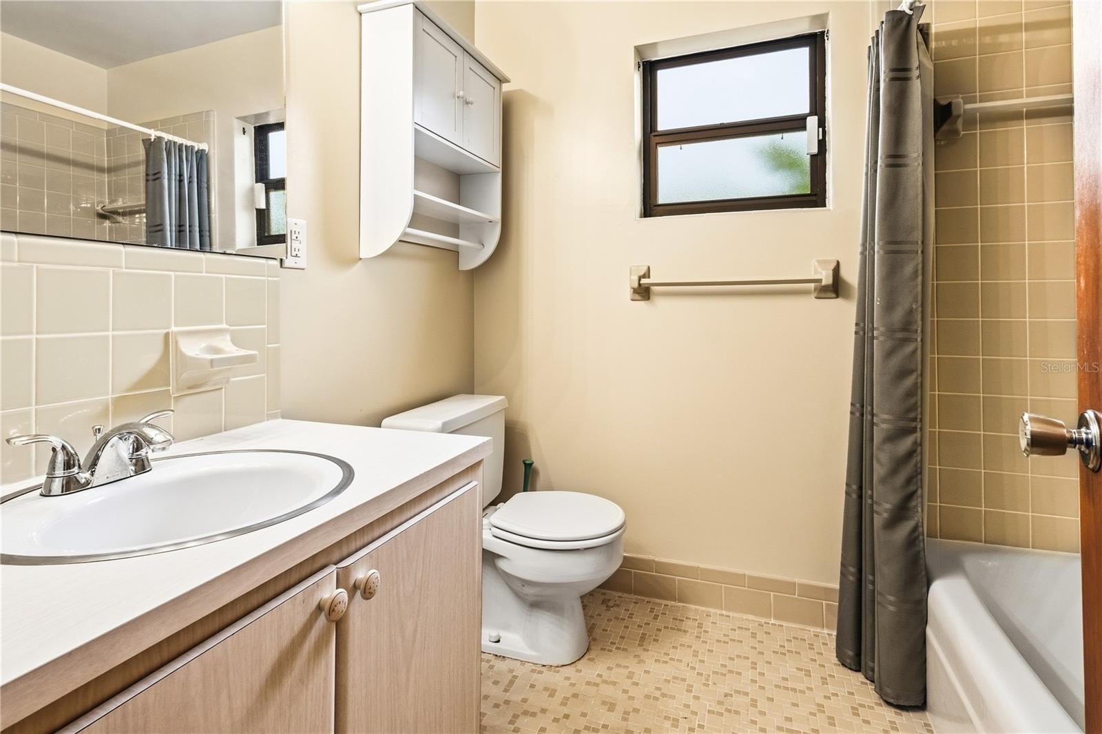 WILLISTON HIGHLANDS - Residential