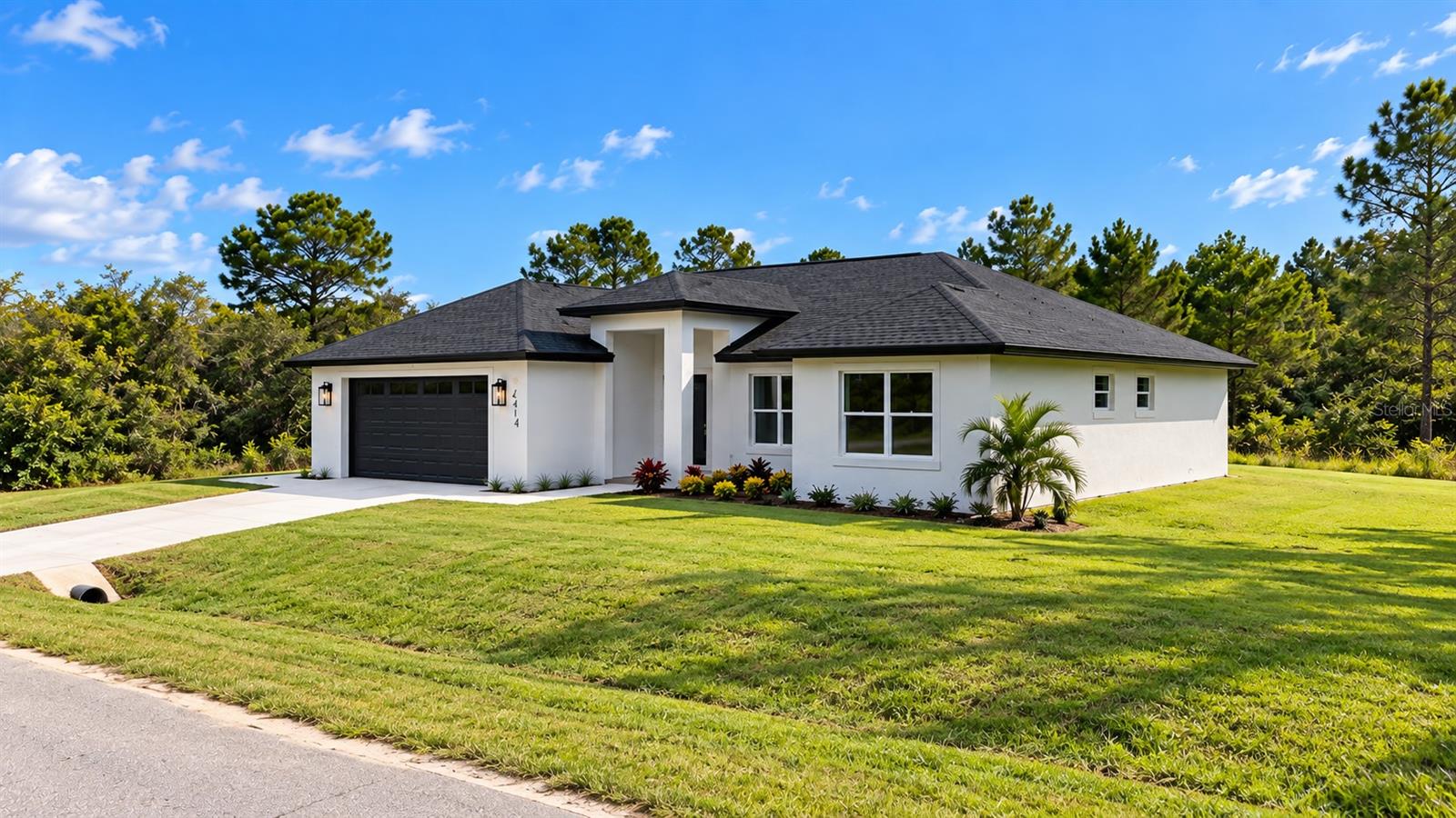 SUN N LAKE - Residential