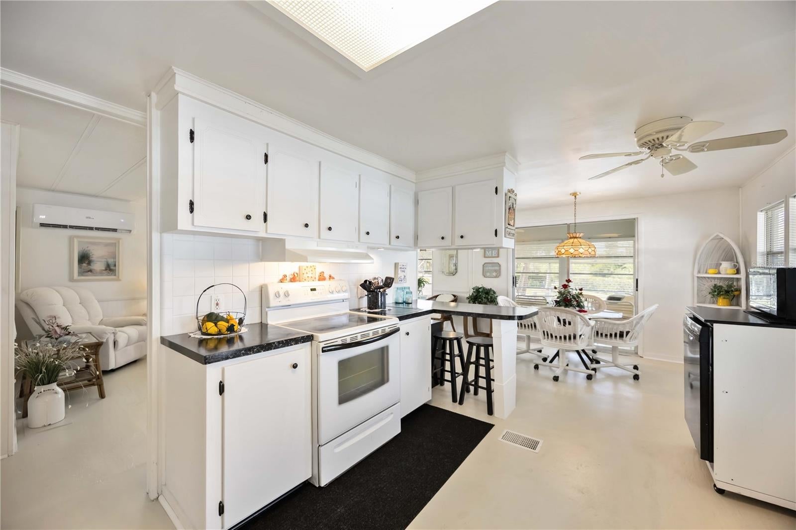 EAGLE POINT MHP - Residential