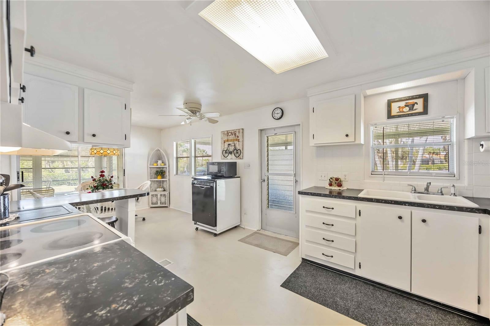EAGLE POINT MHP - Residential