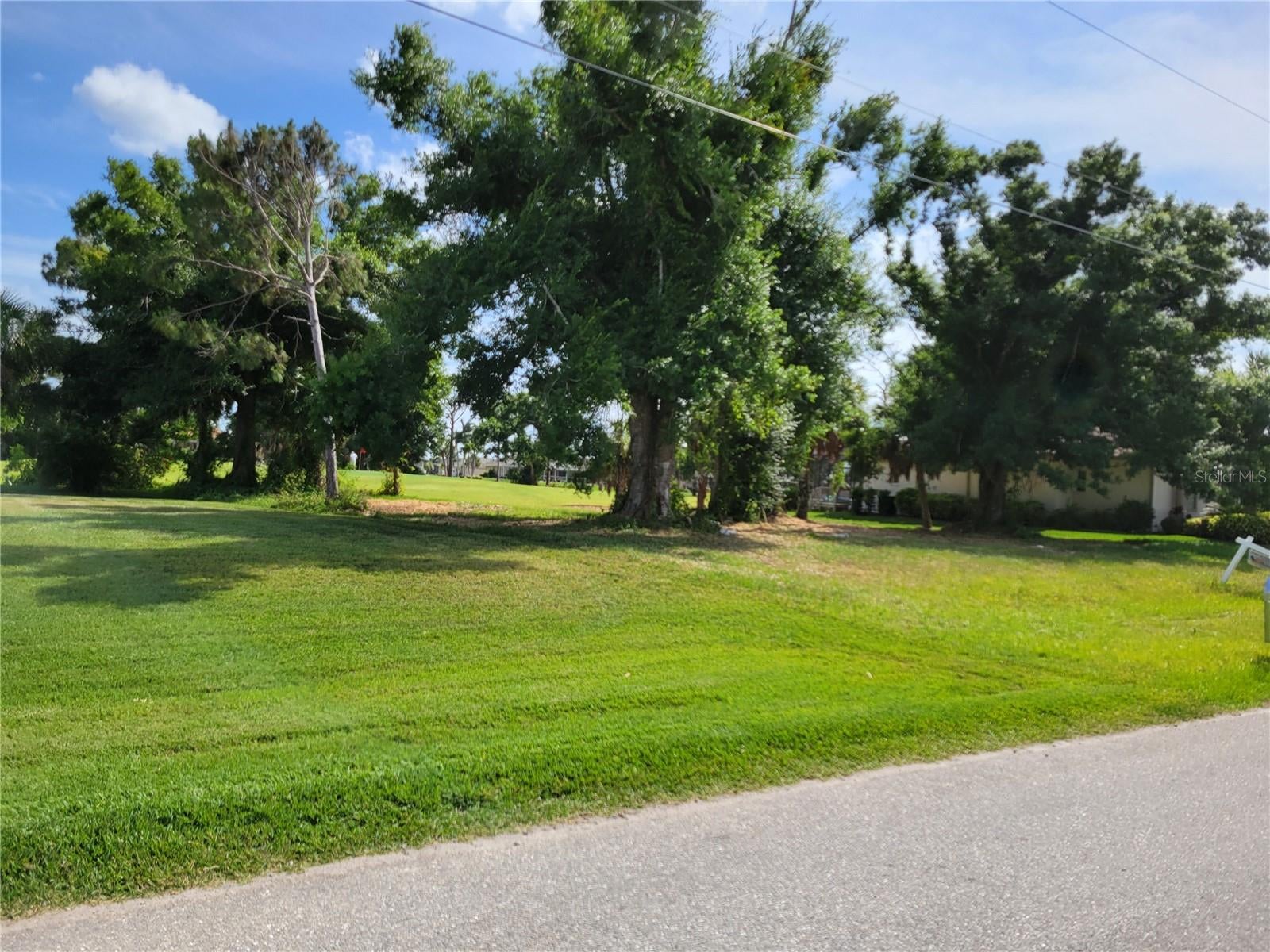ROTONDA WEST LONG MEADOW - Land