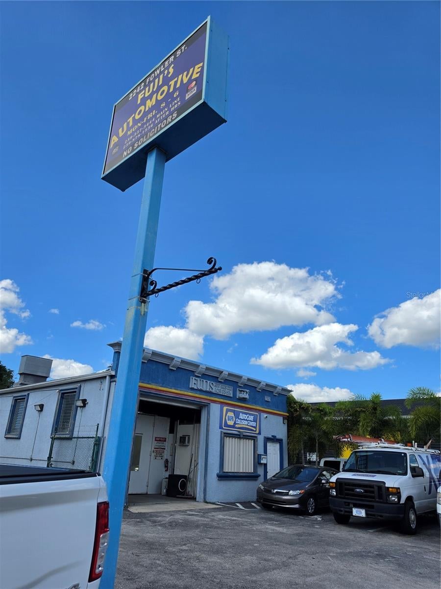 ROBERT JEFFCOTT ADD - Commercial Sale