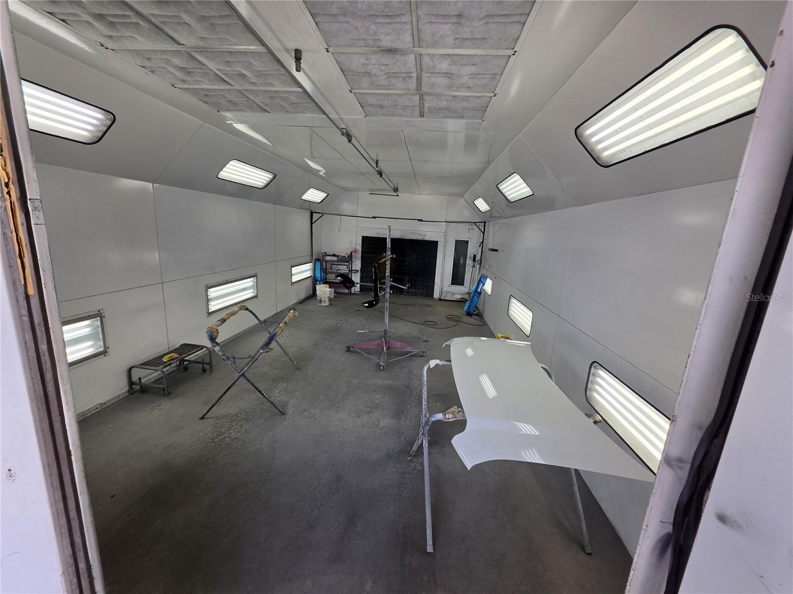 ROBERT JEFFCOTT ADD - Commercial Sale
