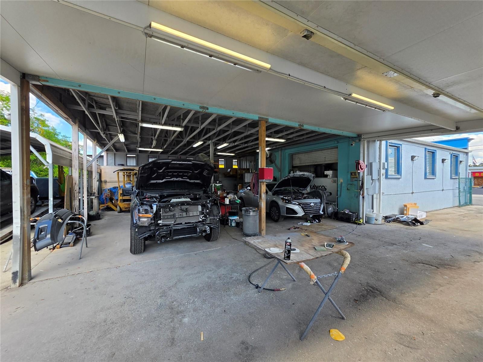 ROBERT JEFFCOTT ADD - Commercial Sale