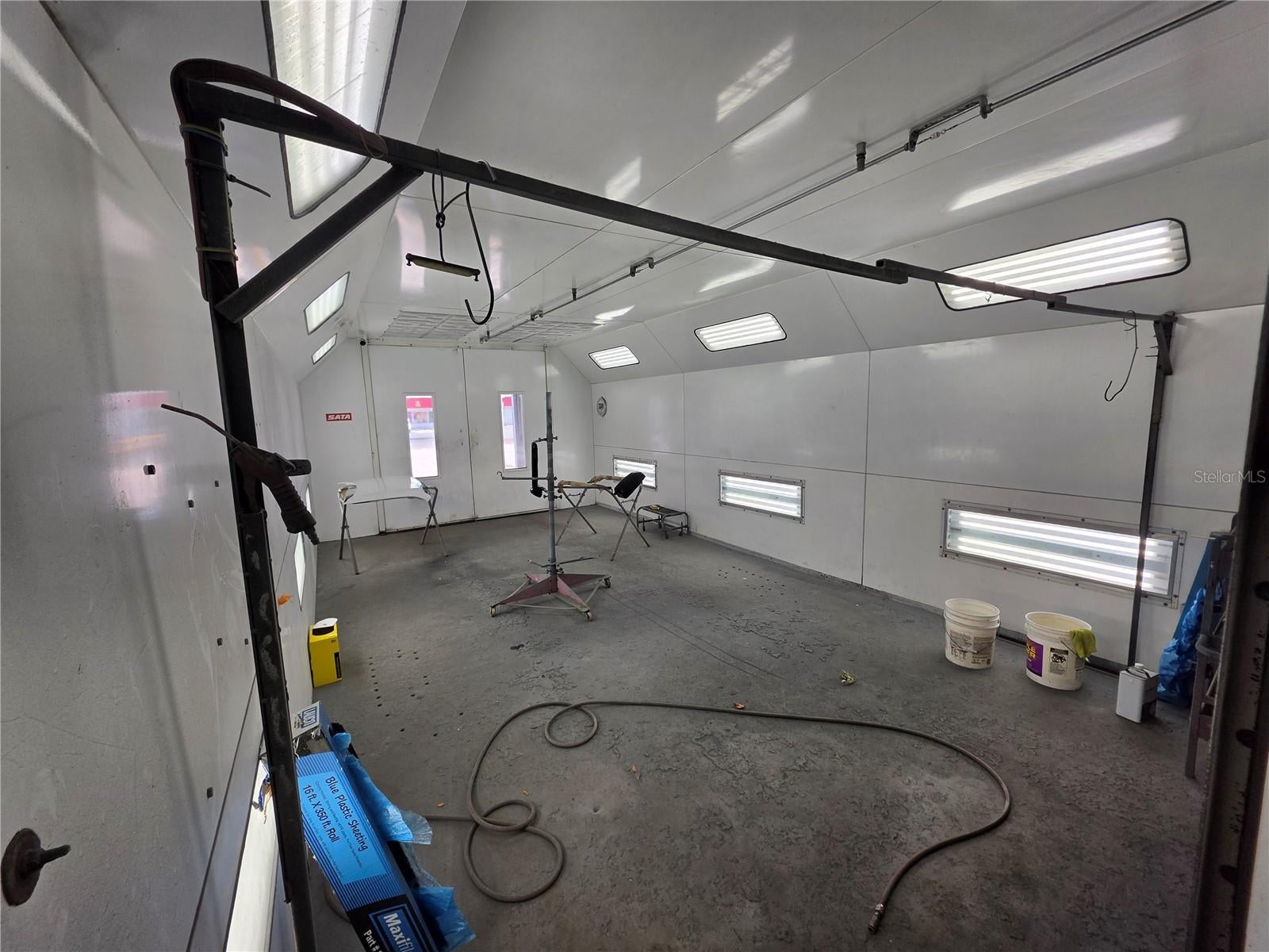 ROBERT JEFFCOTT ADD - Commercial Sale