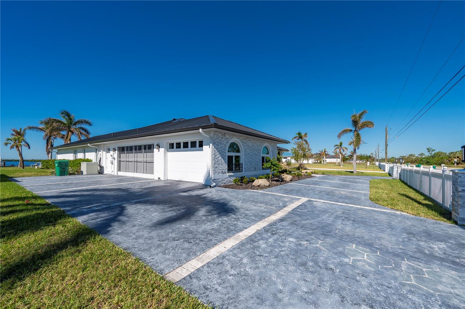 SOUTH BAYVIEW ESTATES - Residential