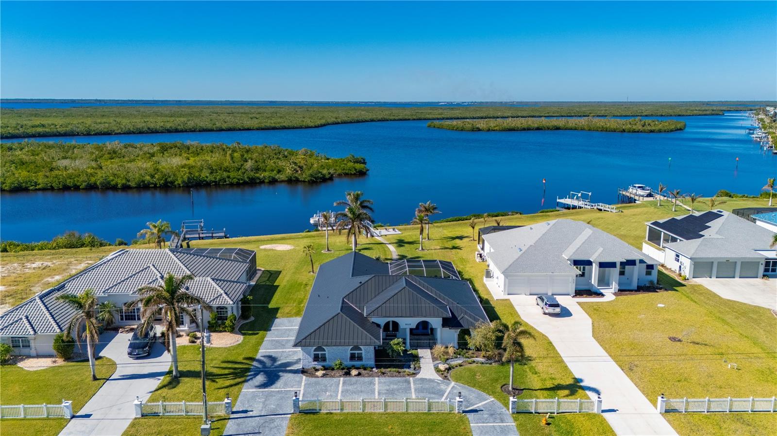 SOUTH BAYVIEW ESTATES - Residential