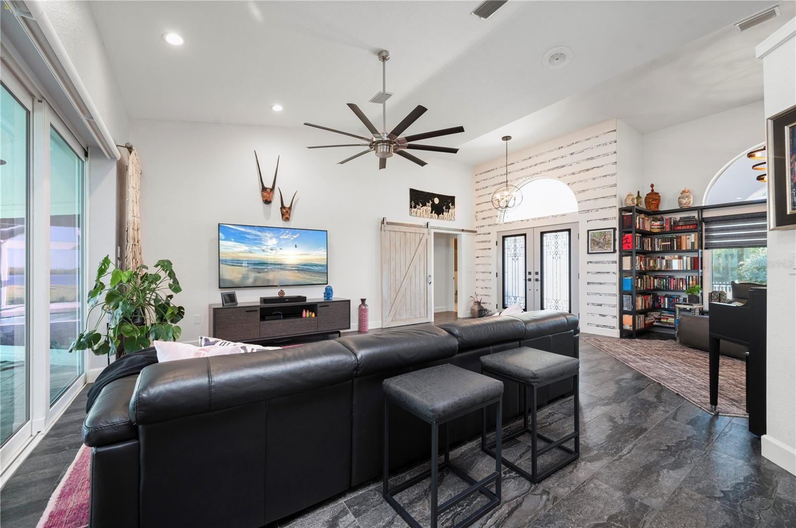 SOUTH BAYVIEW ESTATES - Residential