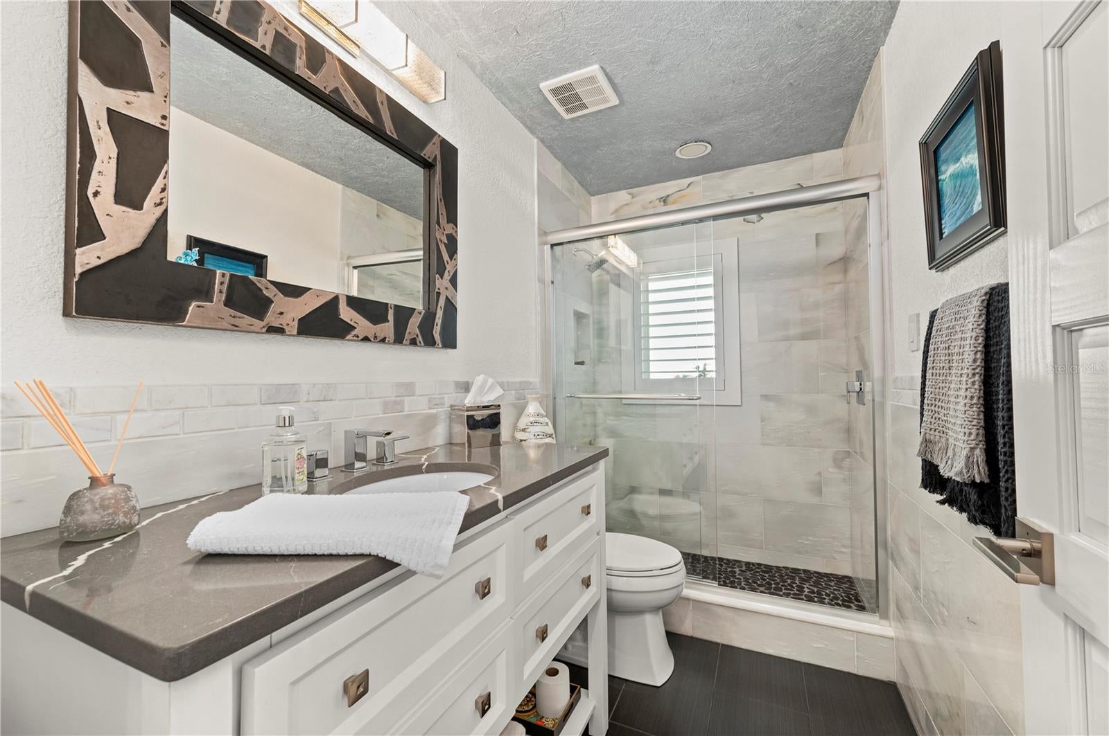 SOUTH BAYVIEW ESTATES - Residential