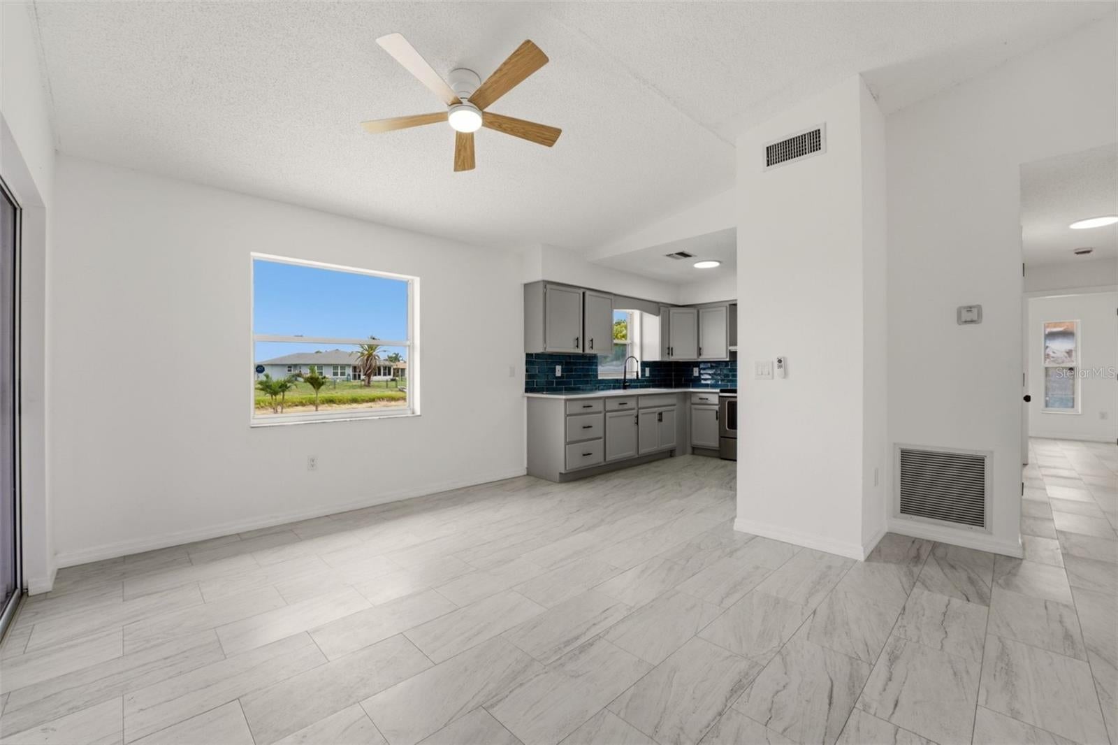 ROTONDA WEST OAKLAND HILLS - Residential
