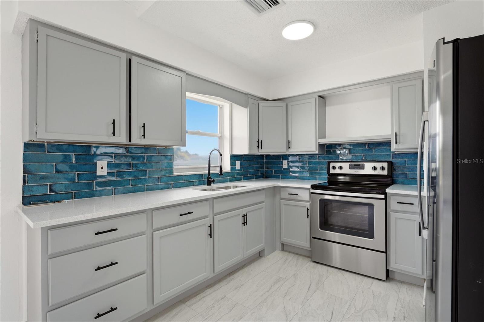 ROTONDA WEST OAKLAND HILLS - Residential