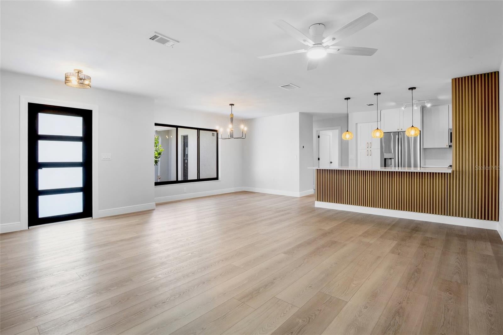 ENGLEWOOD ISLES SUB - Residential