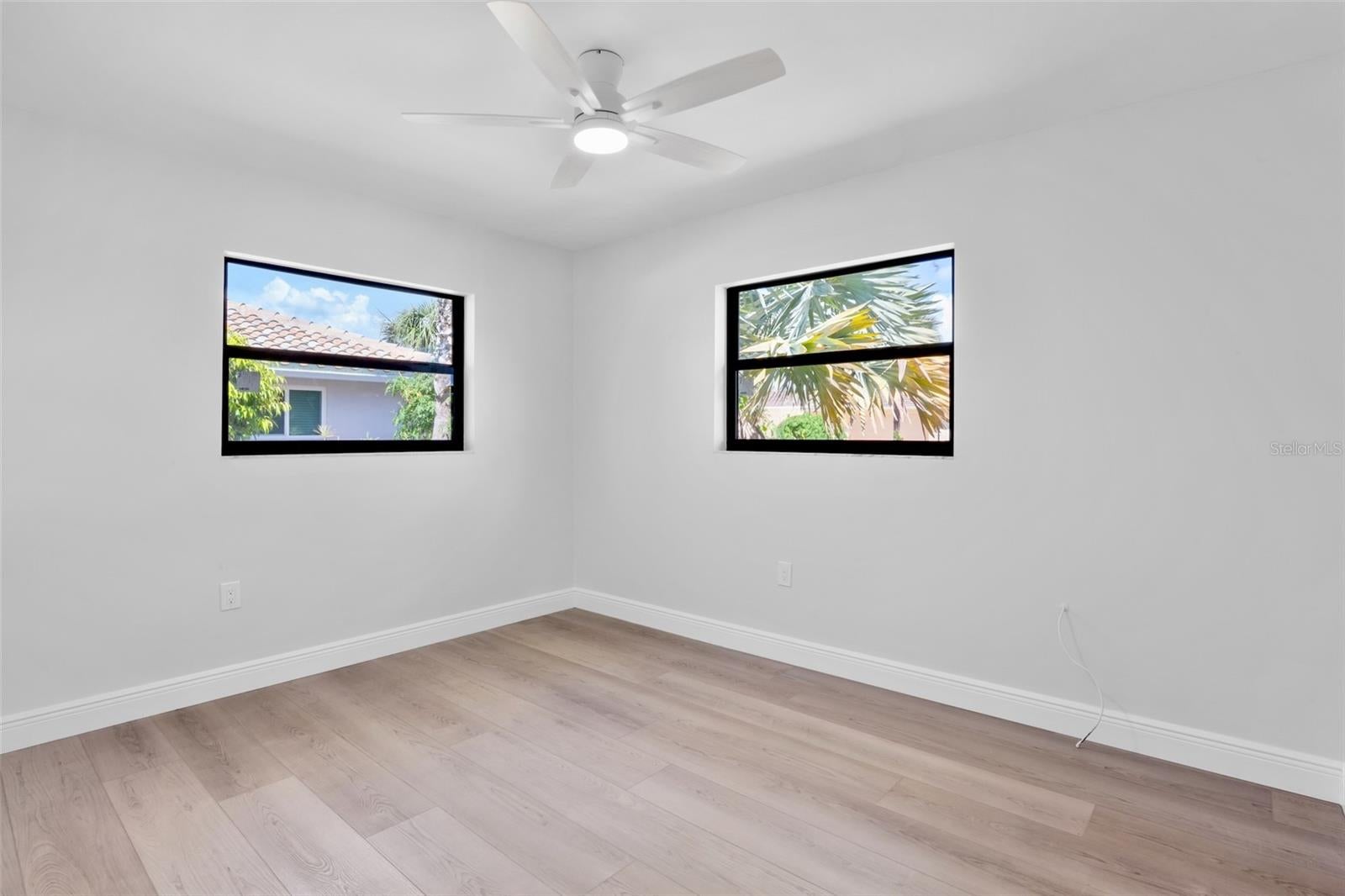 ENGLEWOOD ISLES SUB - Residential