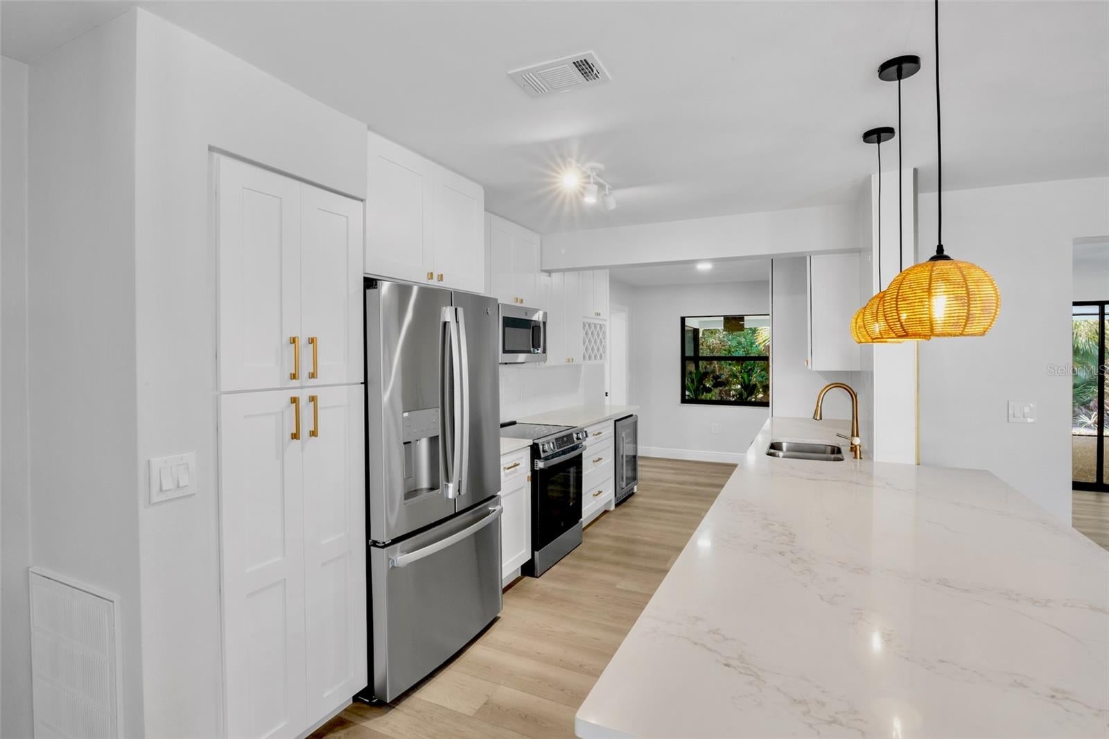 ENGLEWOOD ISLES SUB - Residential