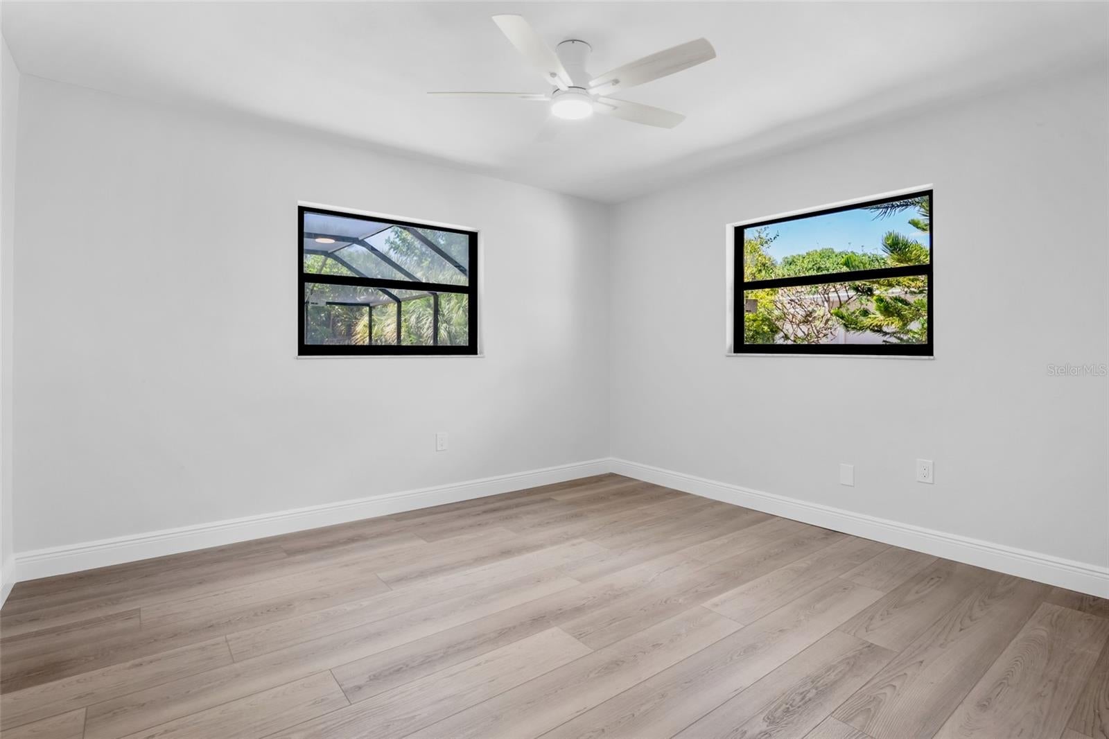 ENGLEWOOD ISLES SUB - Residential