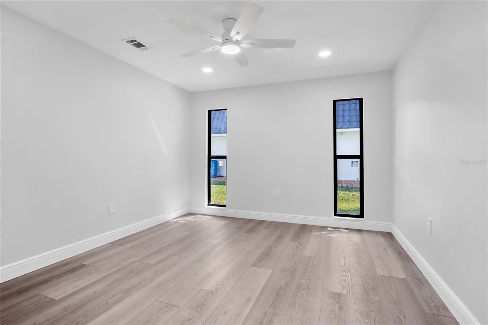 ENGLEWOOD ISLES SUB - Residential