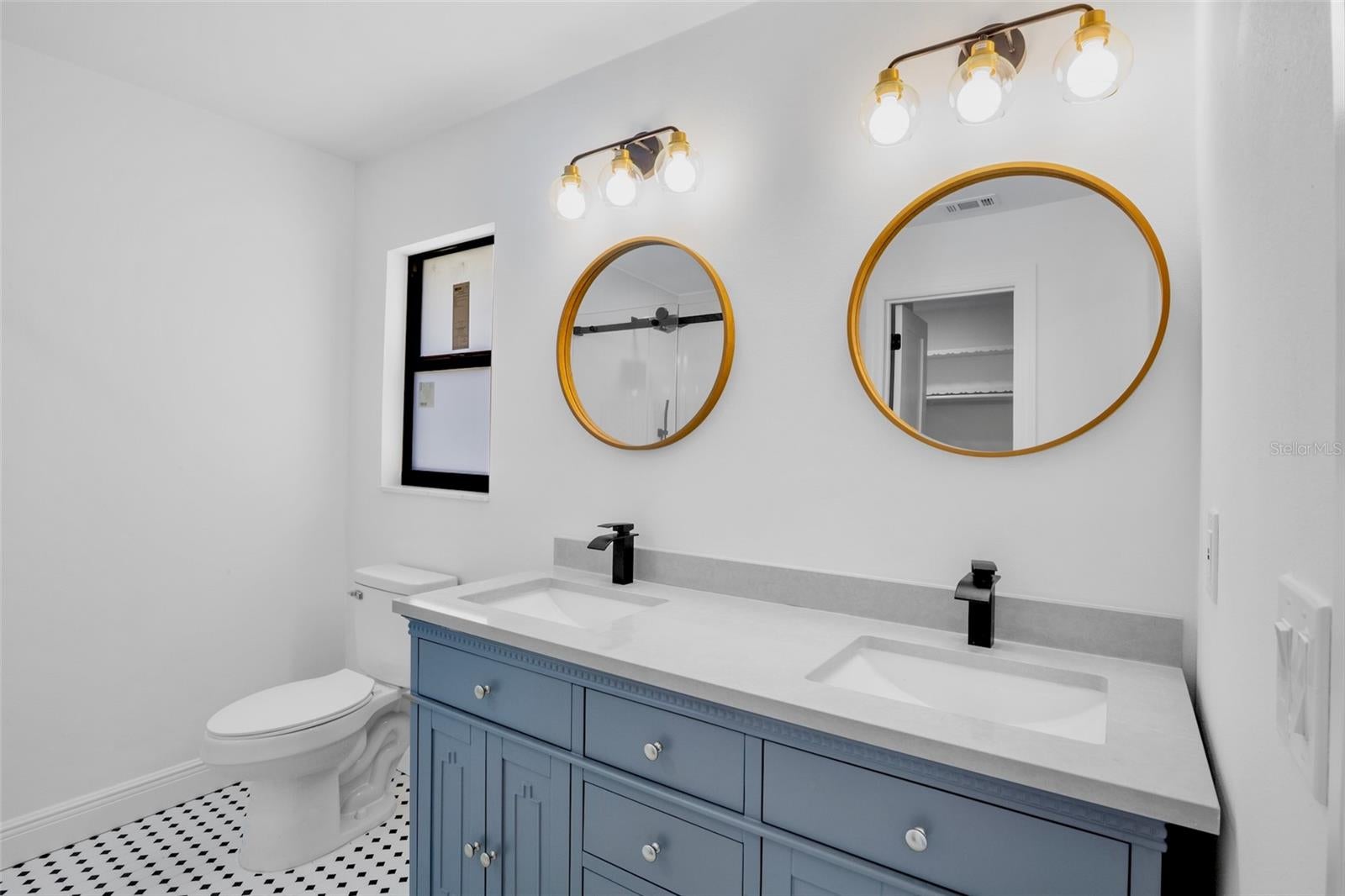 ENGLEWOOD ISLES SUB - Residential