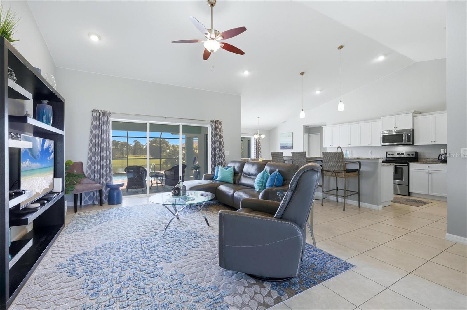 ROTONDA WEST PINE VALLEY - Residential