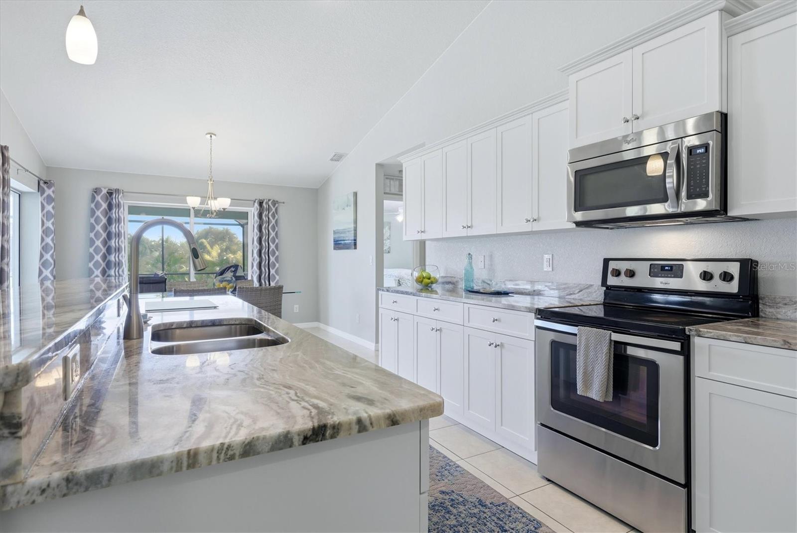 ROTONDA WEST PINE VALLEY - Residential