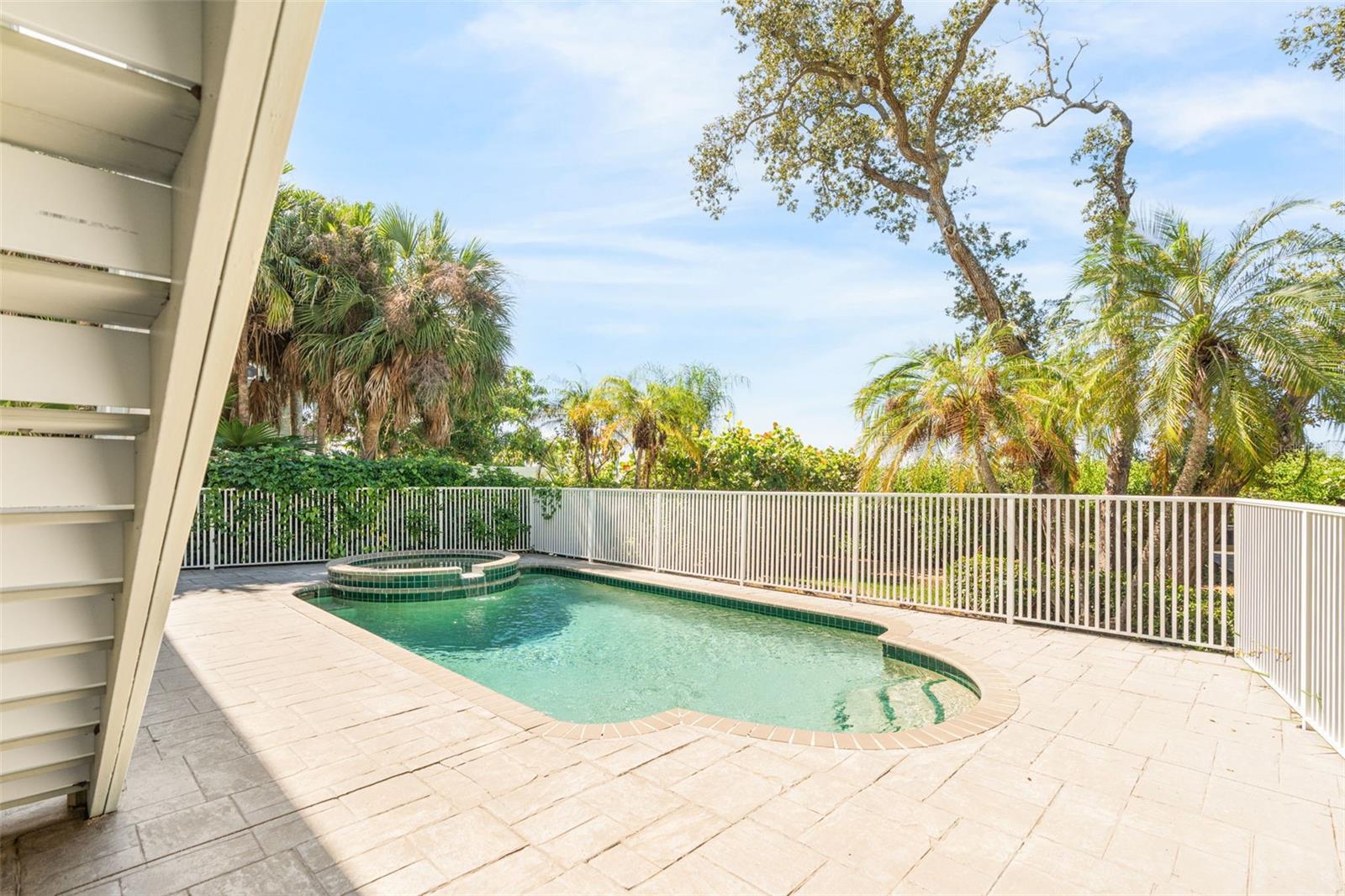 FISHERMENS BAY - Residential