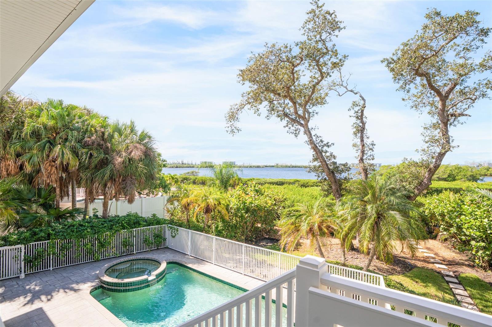 FISHERMENS BAY - Residential