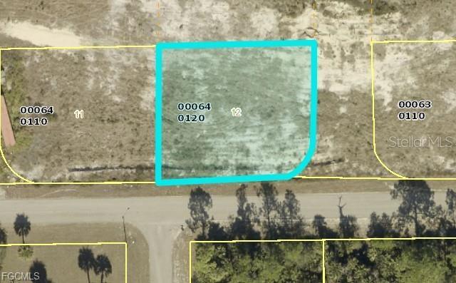 MEADOWBROOK ESTATES - Land