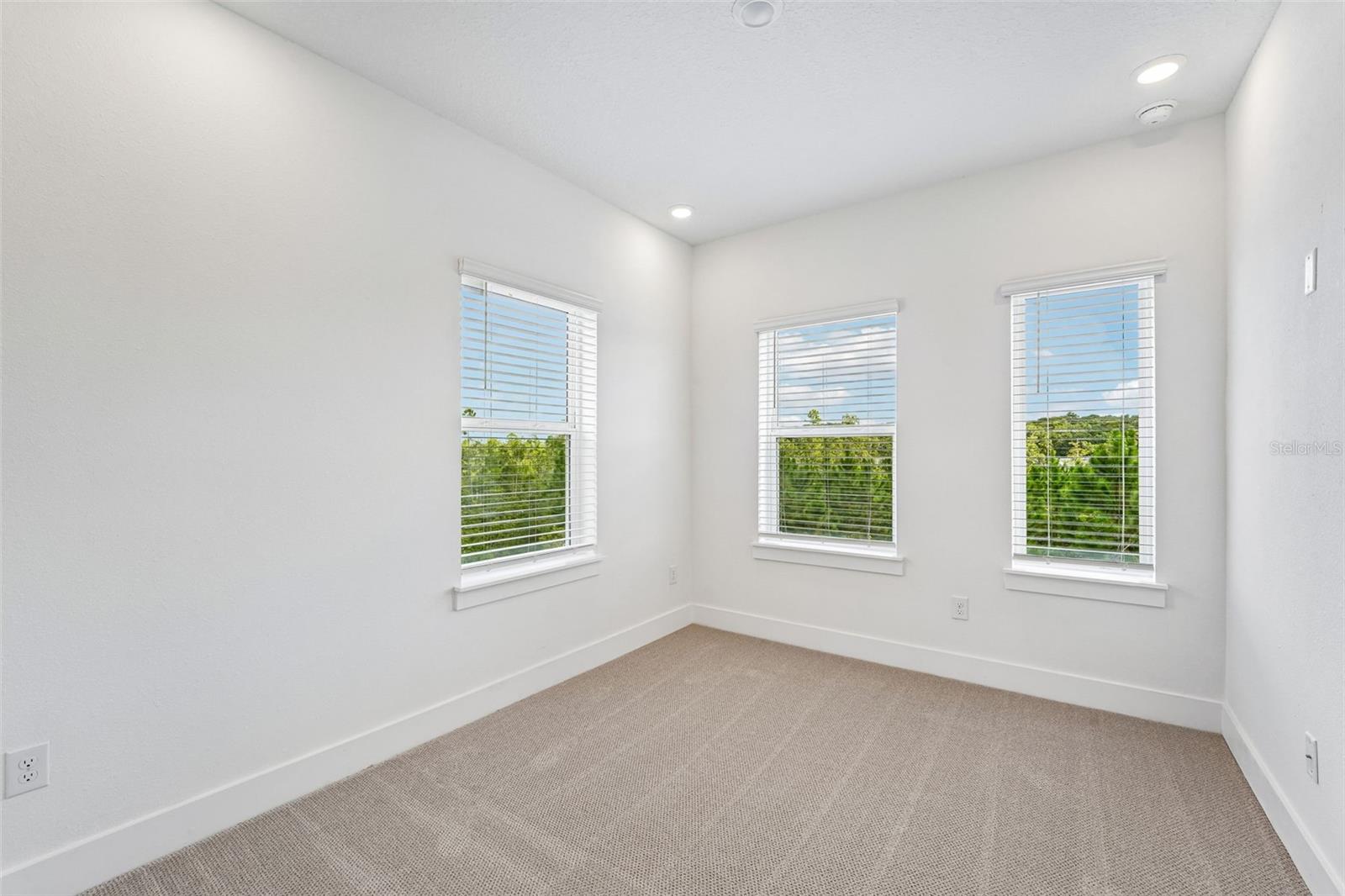 EVERRANGE AT THE RIDGE - Residential