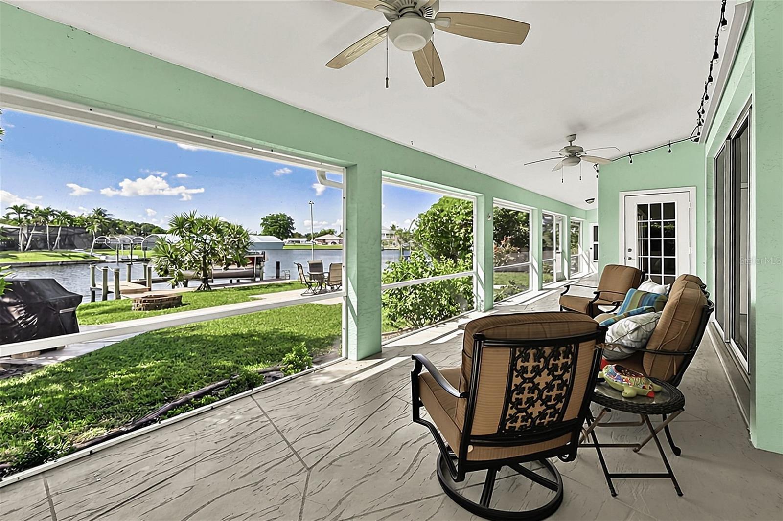 FT MYERS SHORES - Residential