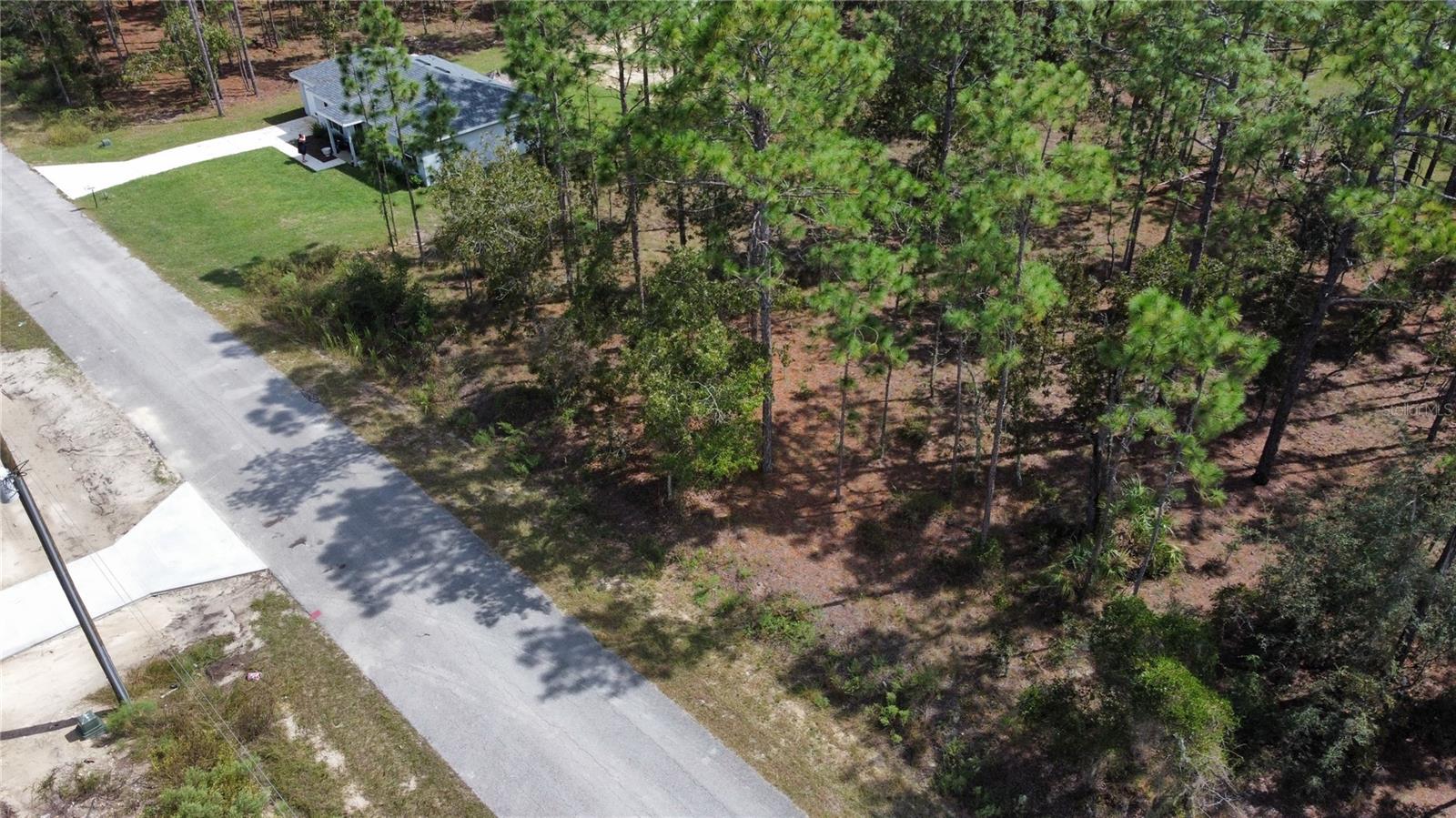 RAINBOW LAKES ESTATE - Land