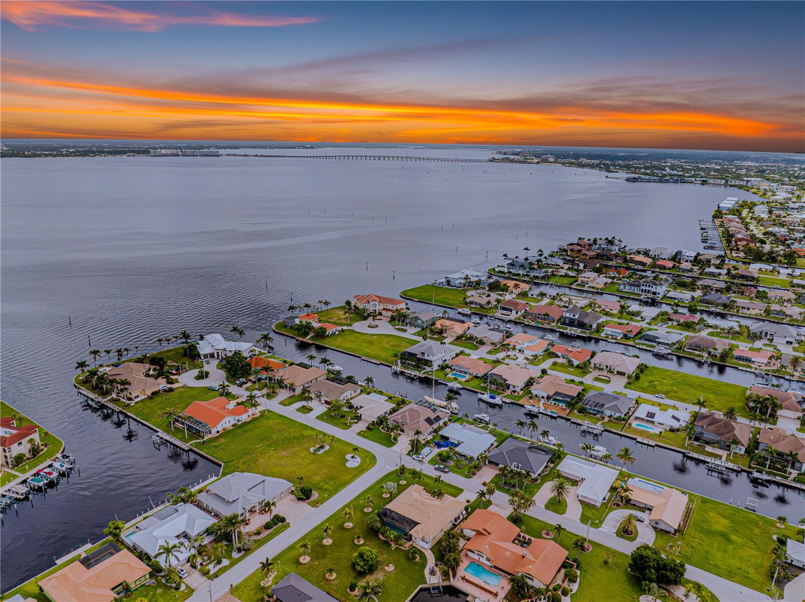 PUNTA GORDA ISLES SEC 04 - Land