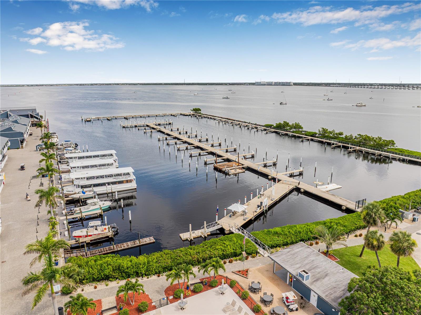 PUNTA GORDA ISLES SEC 04 - Land