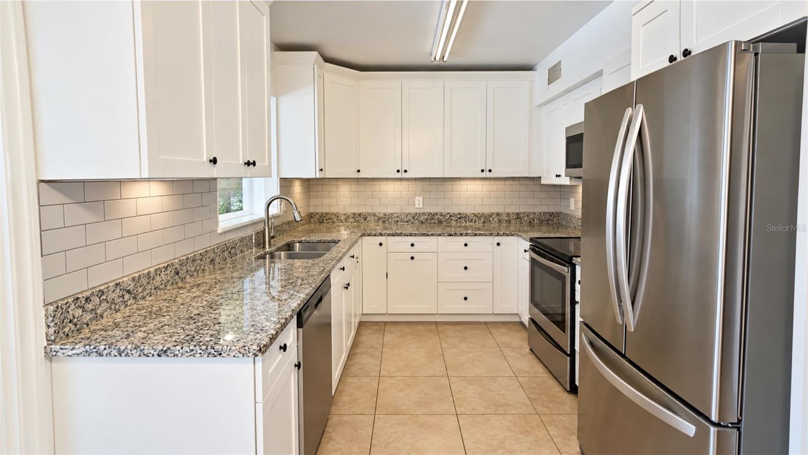 TILSEN MANOR BLKS 2 3 4 5 6 8 - Residential