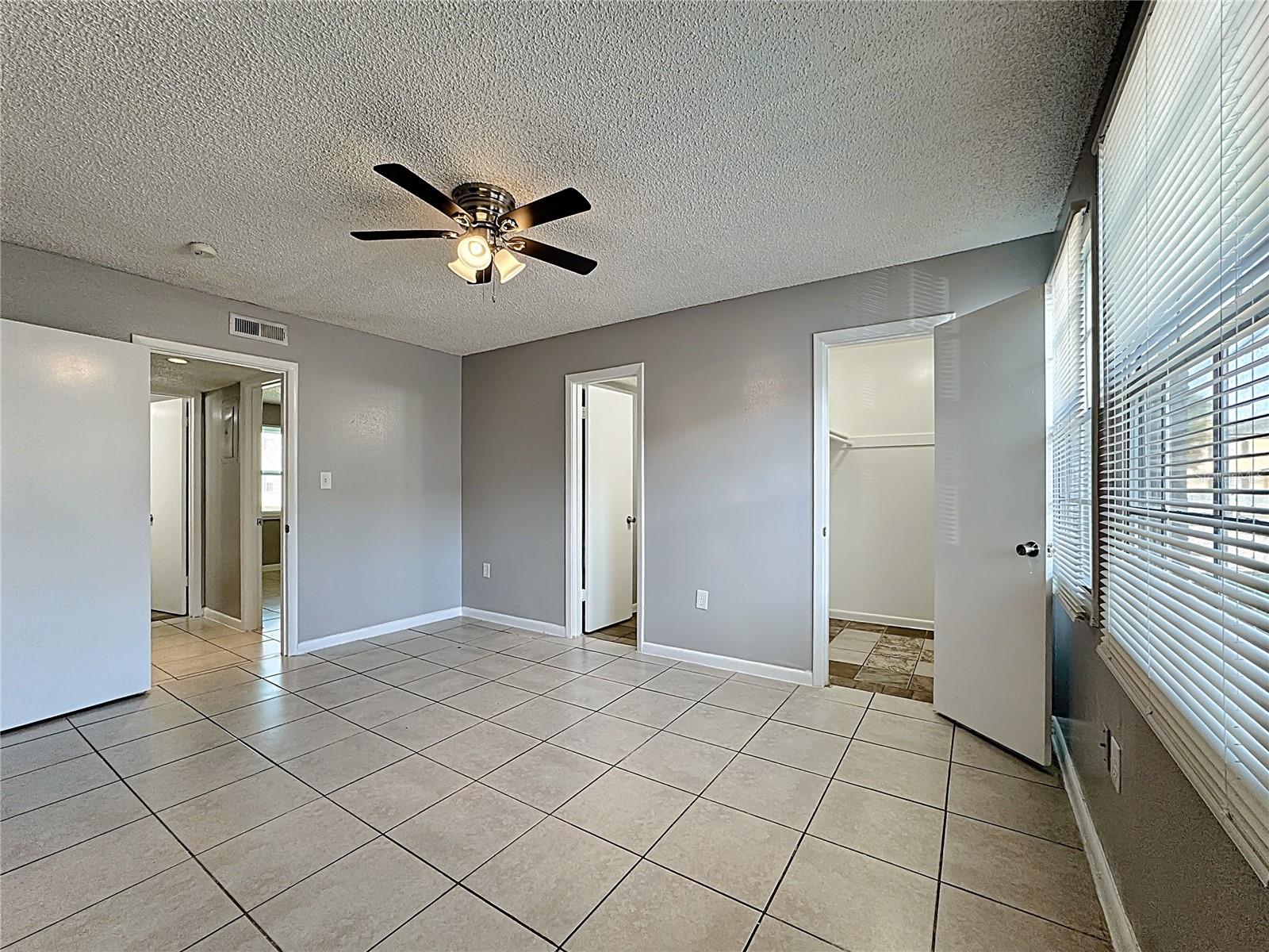 CATALINA ISLES CONDO - Residential