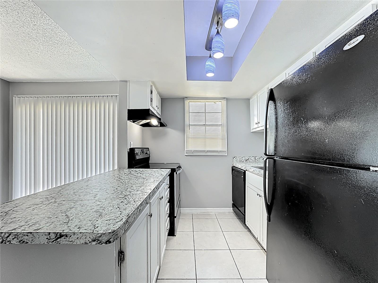 CATALINA ISLES CONDO - Residential