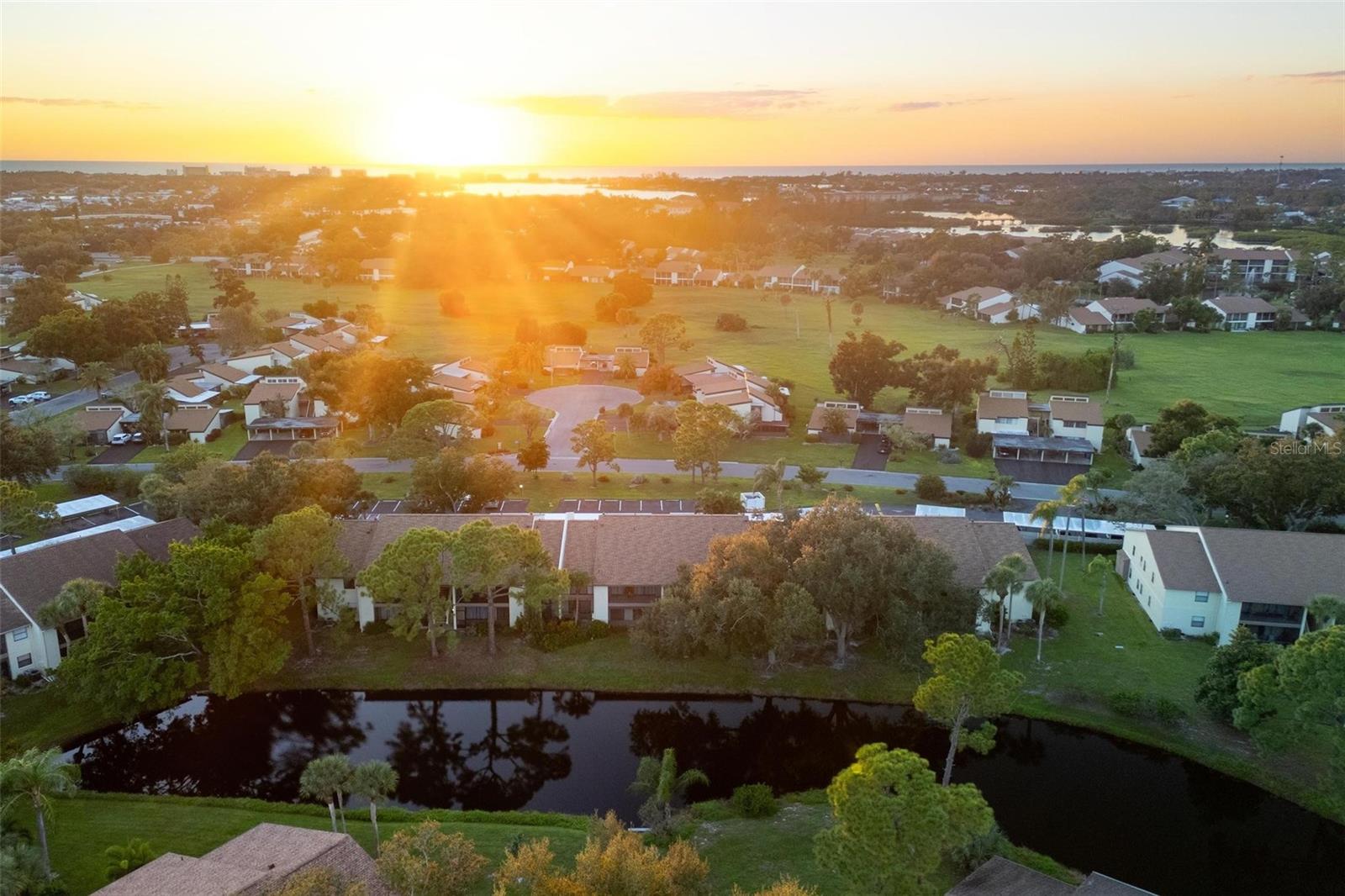 BIRD BAY V - Residential