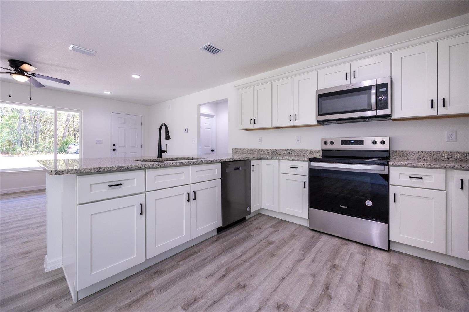 WILLISTON HYLNDS GOLF & C CLUB ESTATE - Residential