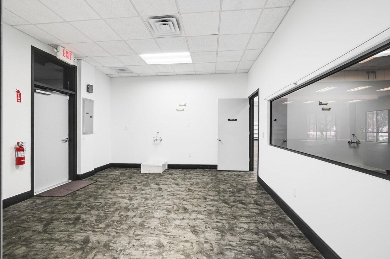 SUNRISE OFFICE CONDO - Commercial Sale