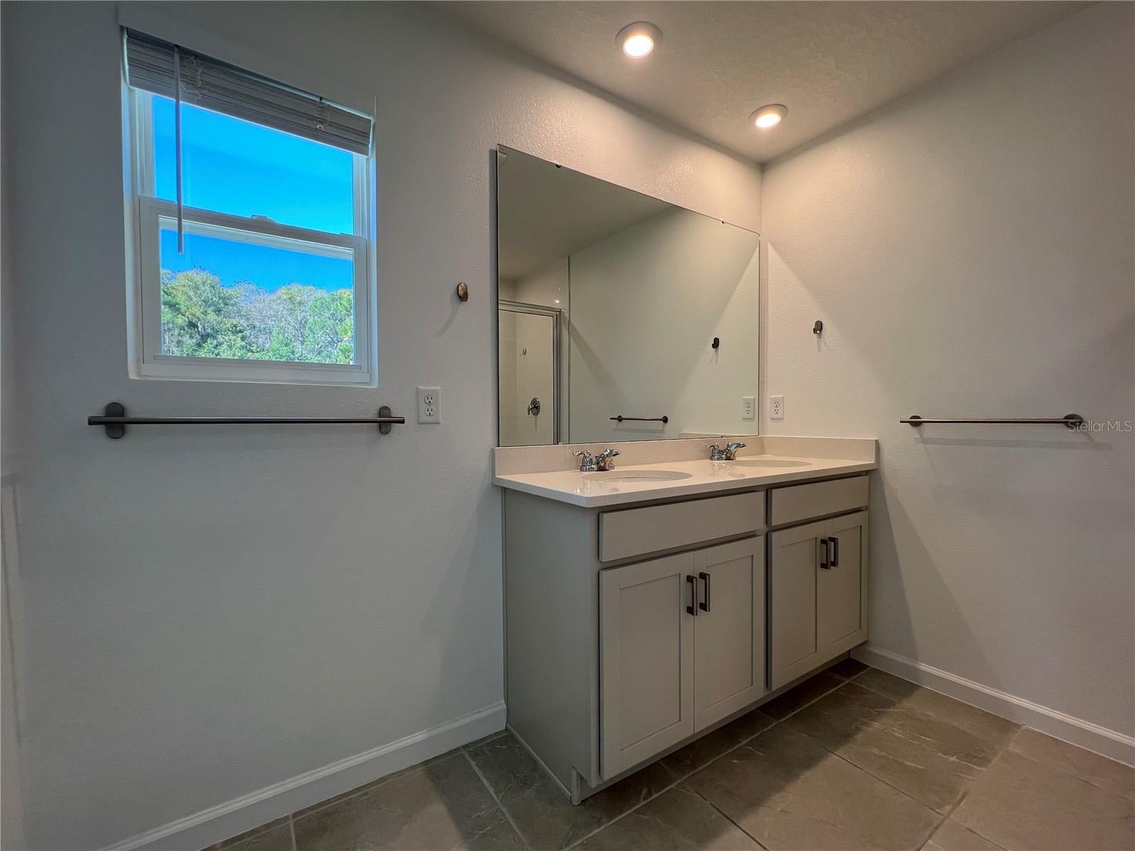 MERIDIAN PARKS - Residential