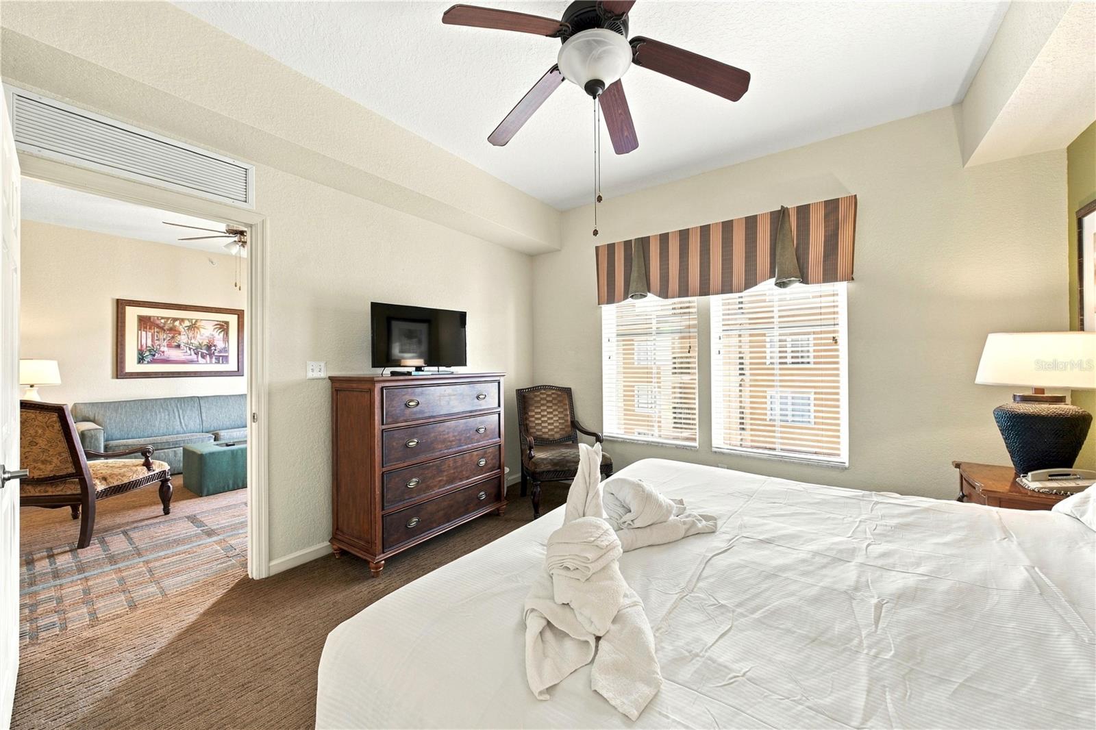 LAKE BUENA VISTA RESORT VILLAGE 4 CONDO - Residential