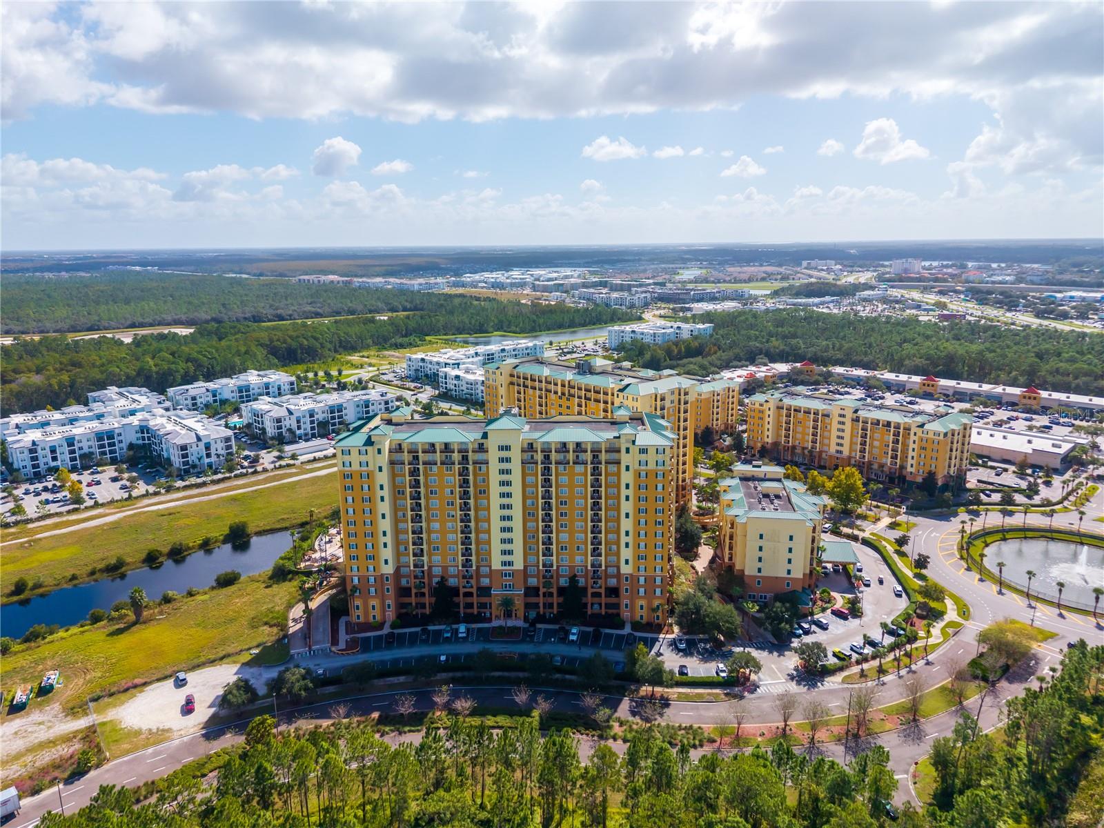 LAKE BUENA VISTA RESORT VILLAGE 4 CONDO - Residential