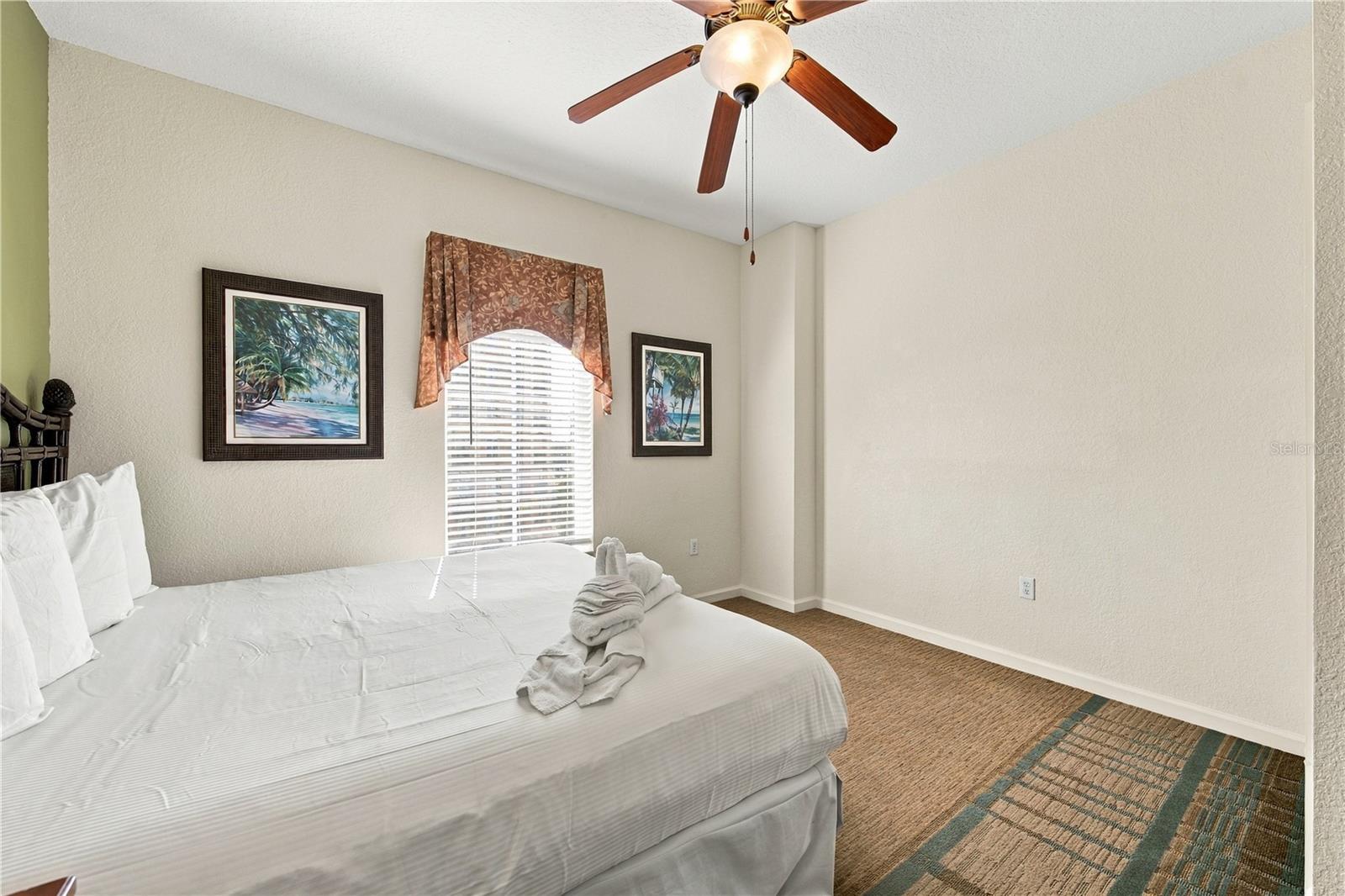 LAKE BUENA VISTA RESORT VILLAGE 4 CONDO - Residential