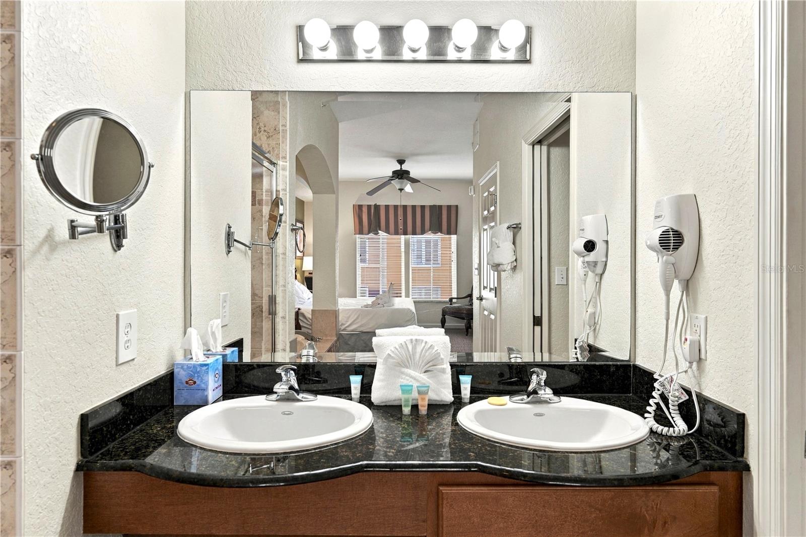 LAKE BUENA VISTA RESORT VILLAGE 4 CONDO - Residential