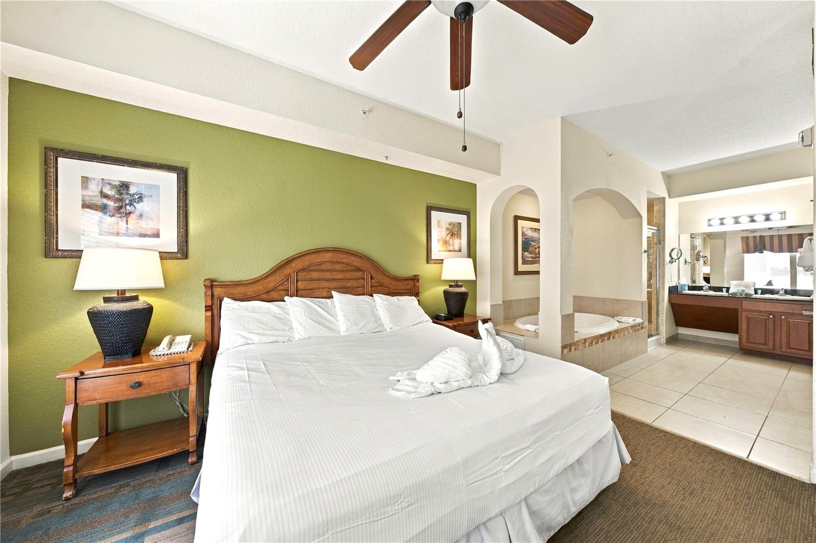 LAKE BUENA VISTA RESORT VILLAGE 4 CONDO - Residential