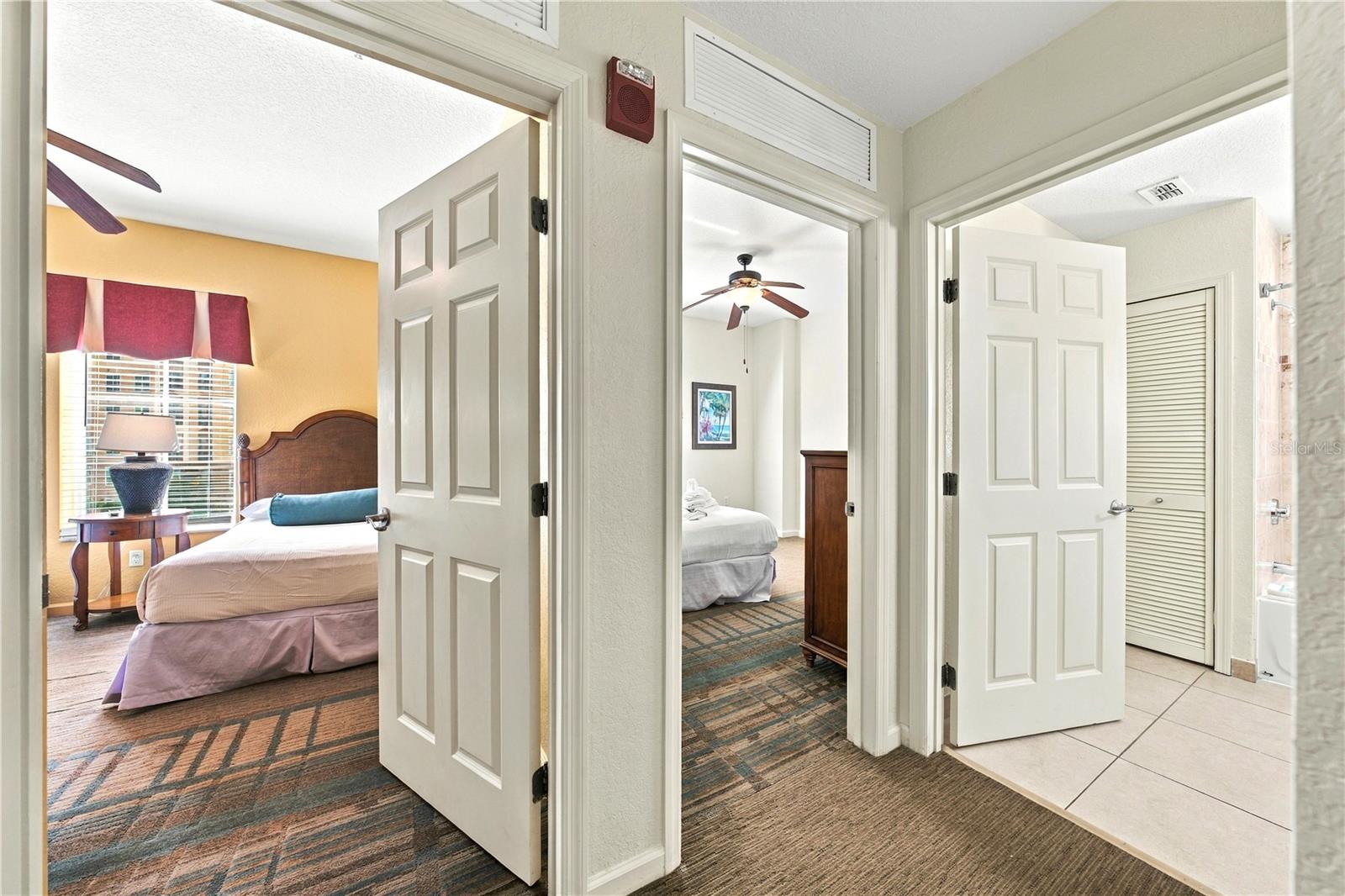 LAKE BUENA VISTA RESORT VILLAGE 4 CONDO - Residential
