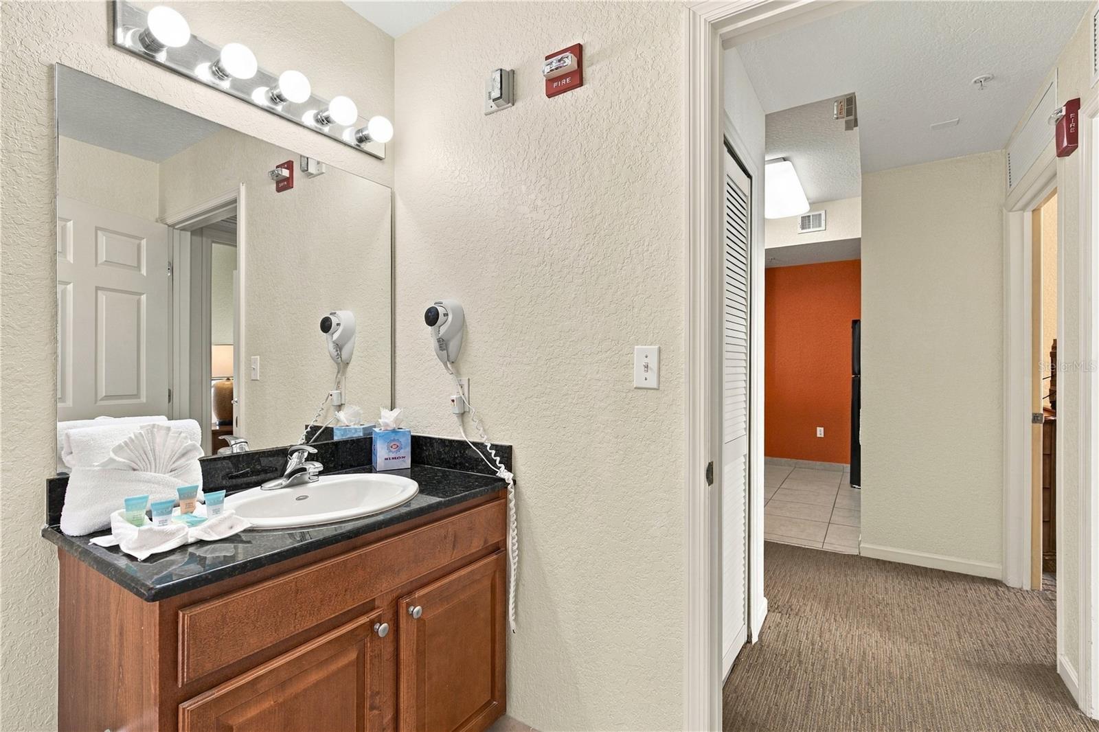 LAKE BUENA VISTA RESORT VILLAGE 4 CONDO - Residential