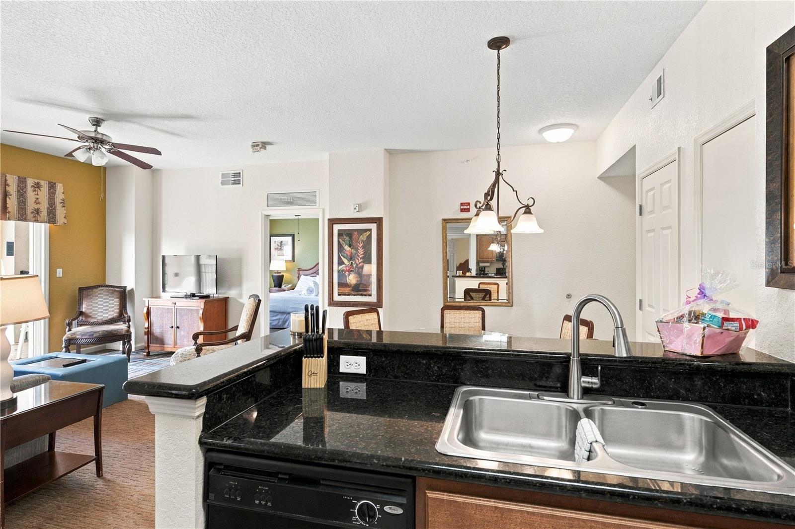 LAKE BUENA VISTA RESORT VILLAGE 4 CONDO - Residential