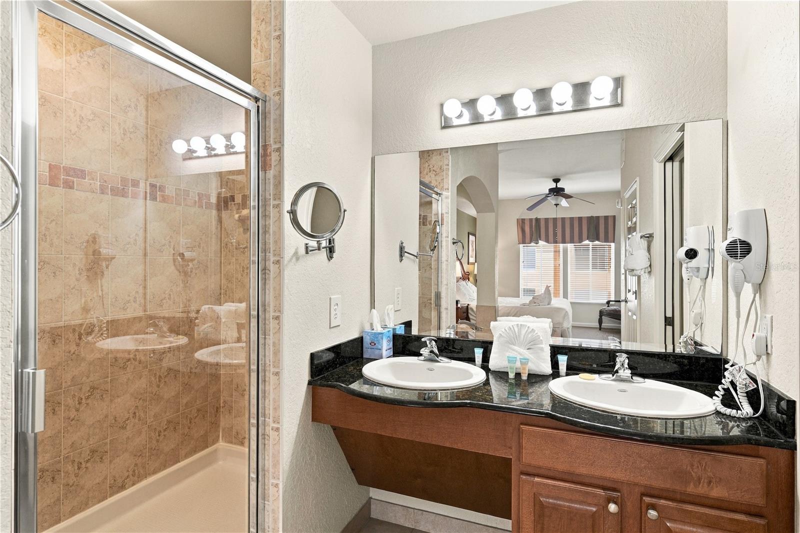 LAKE BUENA VISTA RESORT VILLAGE 4 CONDO - Residential